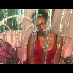 Meet your Posher, Alana